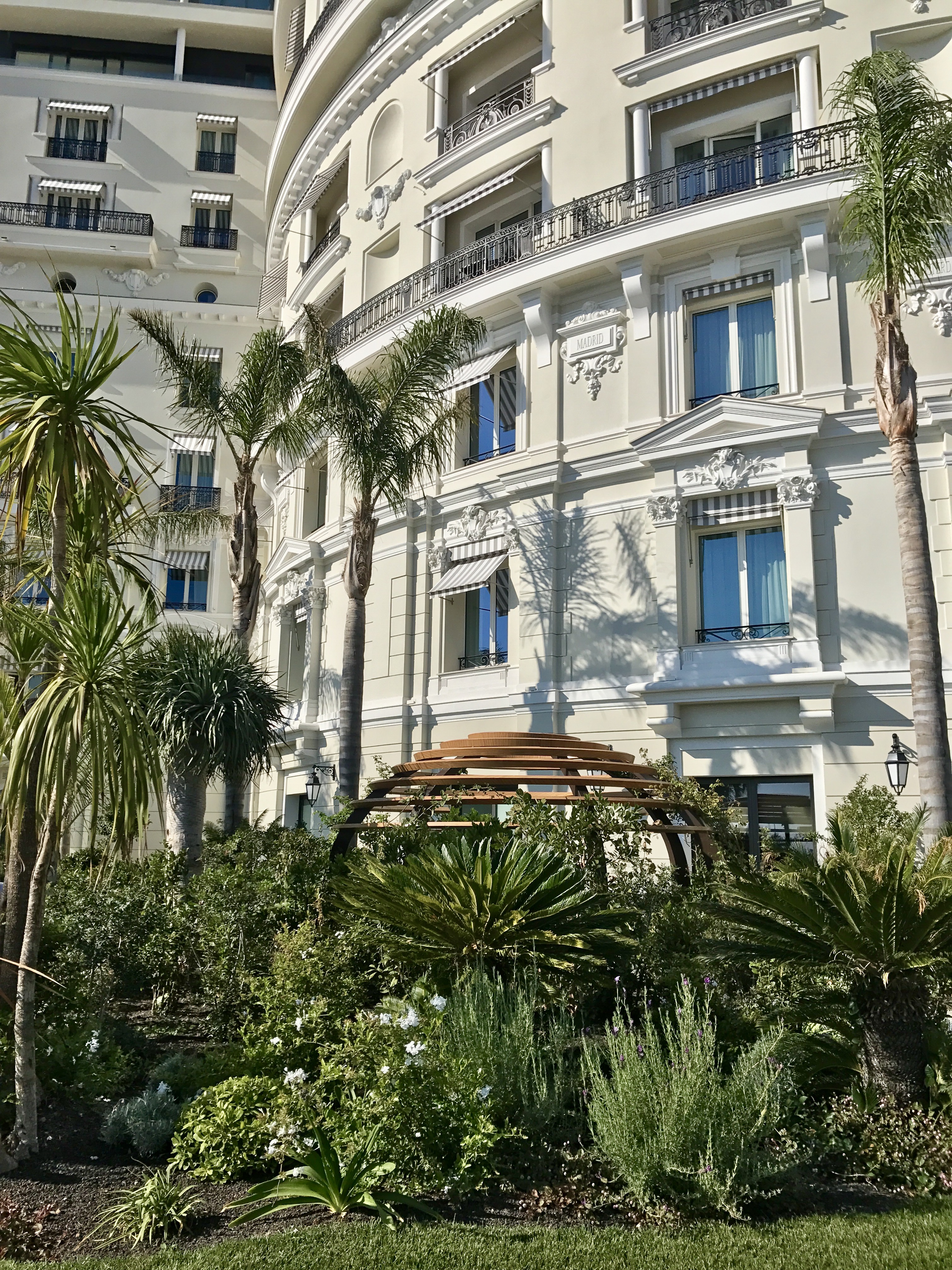 HOTEL DE PARIS - MONACO - Création de la Roseraie + Terrasse - Mars à Mai 2017