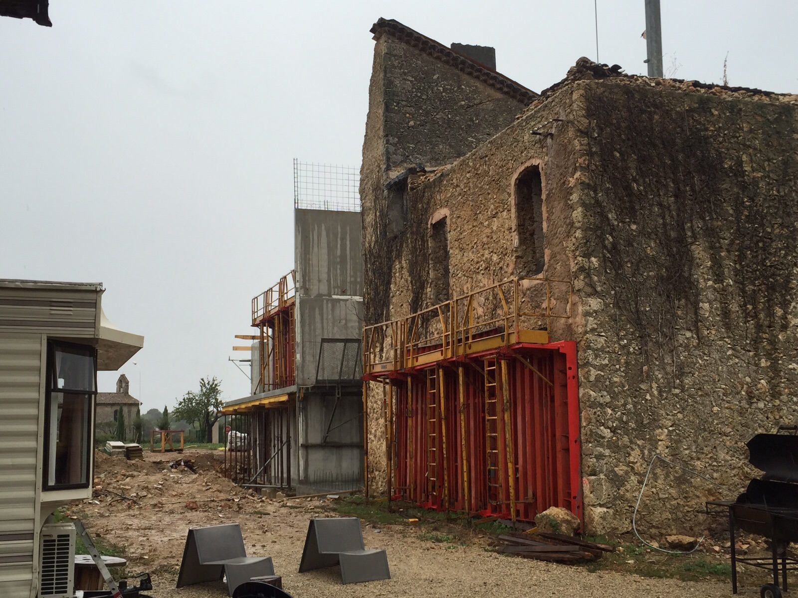 DOMAINE DE LA CHAPELLE - LORGUES - Rénovation d’une ancienne bastide - Construction d’une maison, d’un pool house et d’une piscine - 2015 - mai 2017